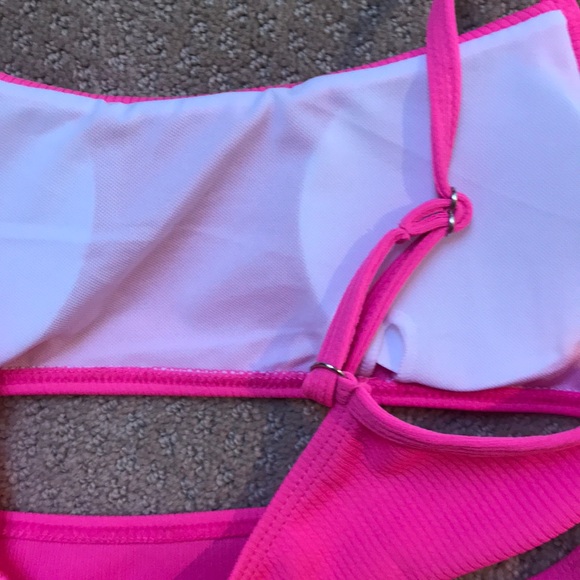 Neon bikini - Picture 4 of 4